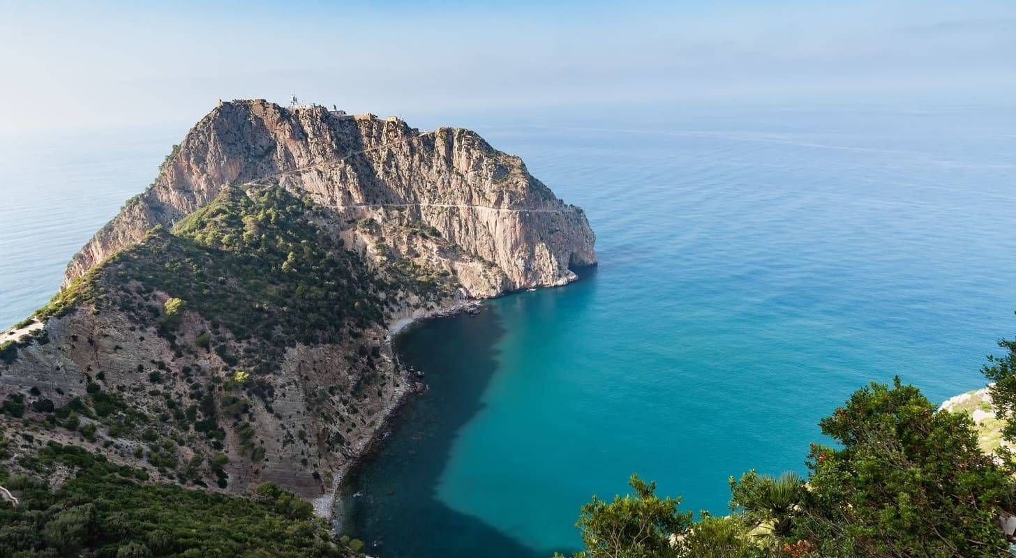 Billets d'avion direct pour Bejaïa - Admirez la vue du Cap Carbon