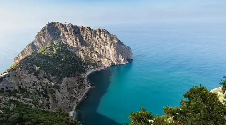 Le Cap Carbon près de Bejaïa Billets d'avion direct pour Bejaïa - Admirez la vue du Cap Carbon