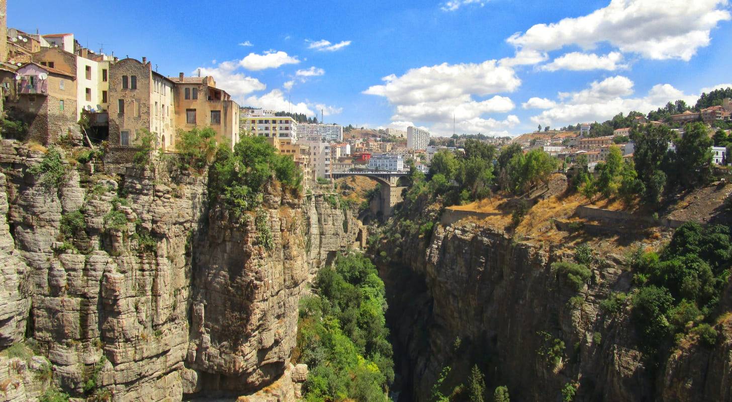 Réserver un vol direct pour Constantine pour admirer les gorges du Rhumel