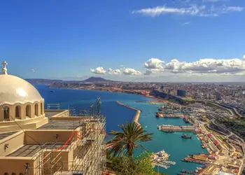 Réserver un vol pour Oran pour visiter le Fort Santa Cruz