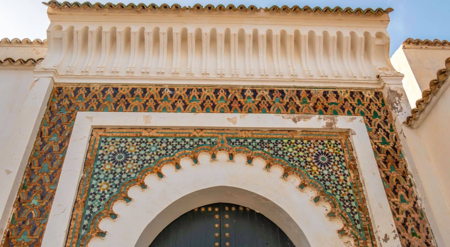 Vols directs Tlemcen - Admirez le minaret de la Mansourah