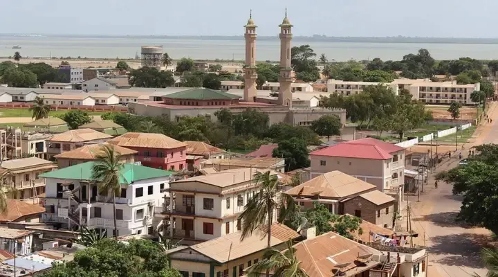 Centre ville de Banjul Voyage en Gambie, visite de Banjul