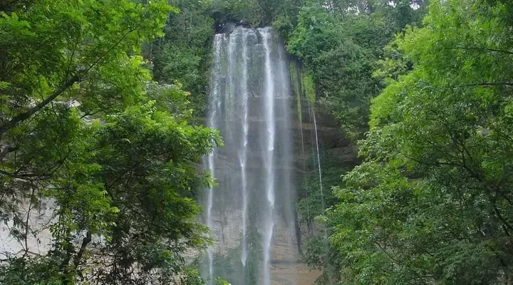 Les cascades à Kindia en Guinée Voyage à Conakry, excursion aux cascades de Kindia