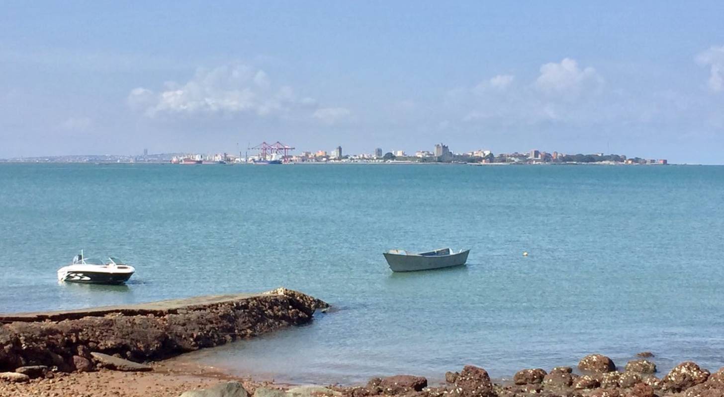 Billet d’avion pour Conakry, vue sur la ville depuis les îles de Loos