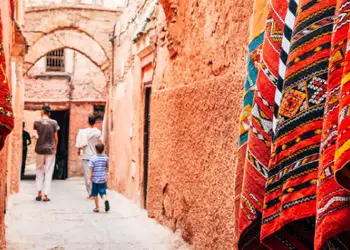 Trouvez un vol pas cher pour Marrakech et faites des affaires au souk de Marrakech