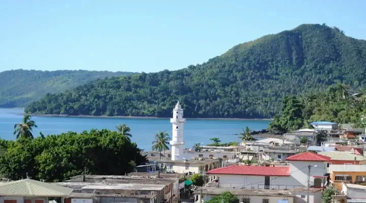 Le Centre-ville de Mamoudzou Réserver un vol pas cher pour Mayotte et découvrez Mamoudzou