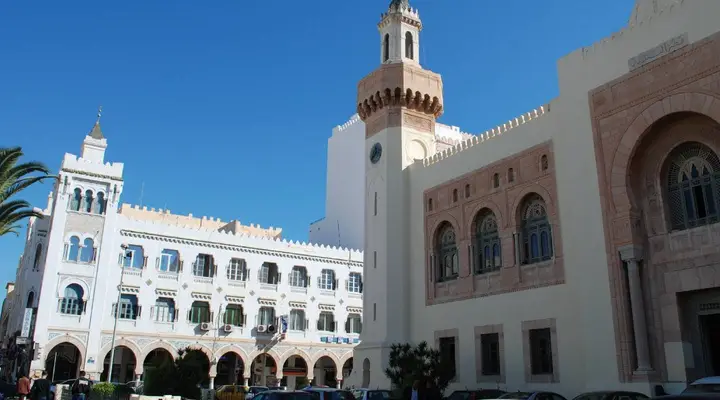 L'Hôtel de ville de Sfax Billets d'avion pas chers pour la Tunisie