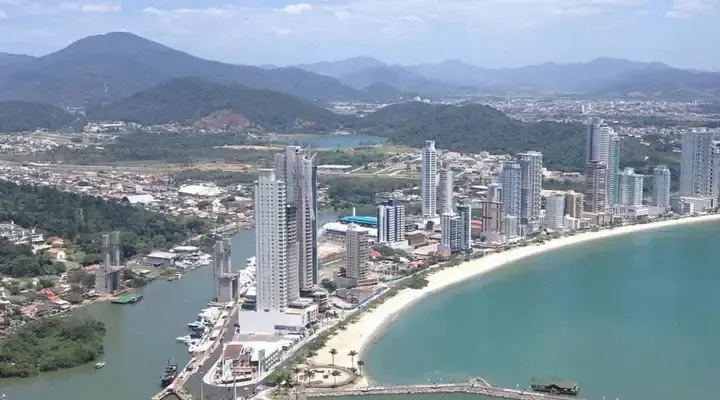 Vue panoramique sur Florianópolis Billet d'avion pas cher Florianópolis Brésil