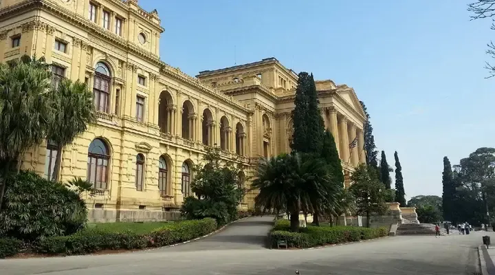 Le Musée Ipiranga Trouvez un billet d'avion pas cher pour le Brésil et visitez le Musée Ipiranga