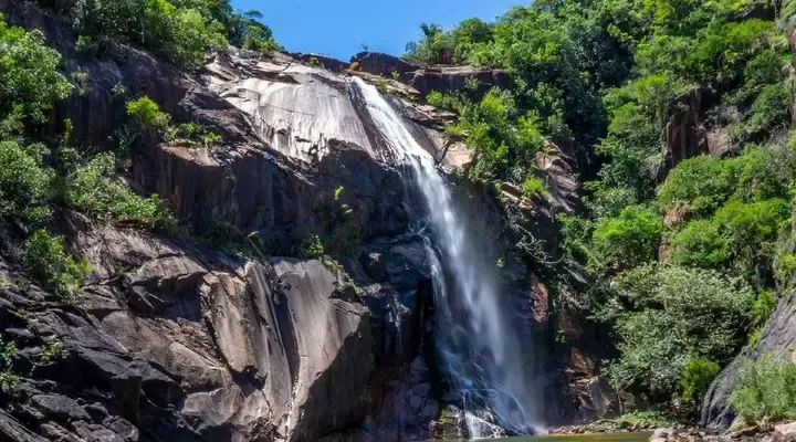 Les Chutes d'eau de Votorantim Partez en vacances à Sao Paulo pour admirer les chutes d'eau de Votorantim