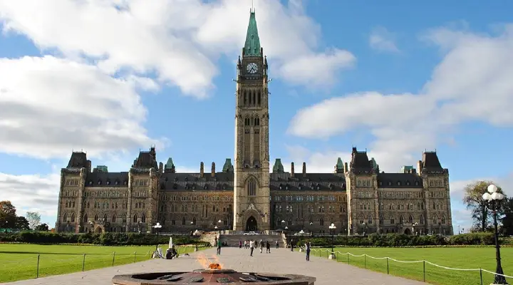 Le Parlement d'Ottawa Trouvez un billet d'avion pas cher pour Ottawa et admirez le parlement d'Ottawa