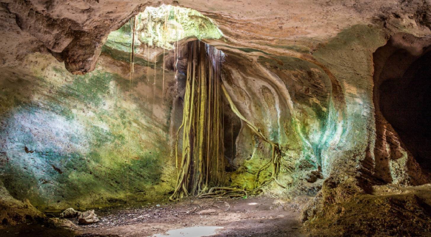 Découvrez la Cueva de Ambrosio et réservez un vol direct pour Varadero Cuba
