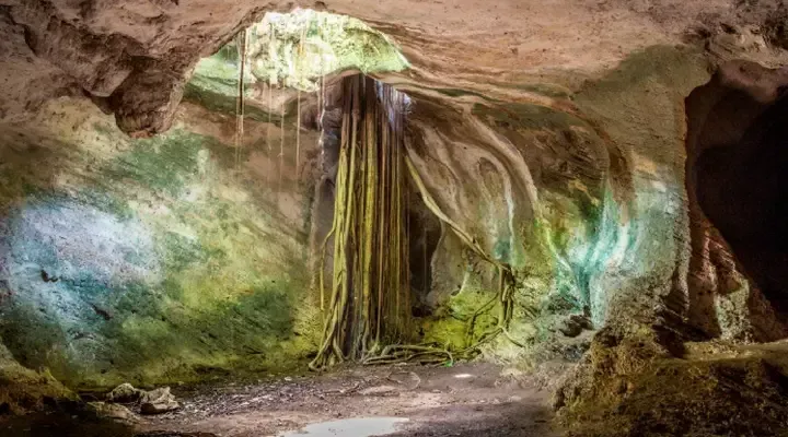 La Cueva de Ambrosio près de Varadero Découvrez la Cueva de Ambrosio et réservez un vol direct pour Varadero Cuba
