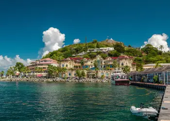Trouvez un vol pas cher pour St Martin et découvrez la baie de Marigot