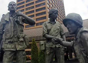 Trouvez un vol pas cher pour Atlanta et allez admirer la Statue Vietnam War Memorial