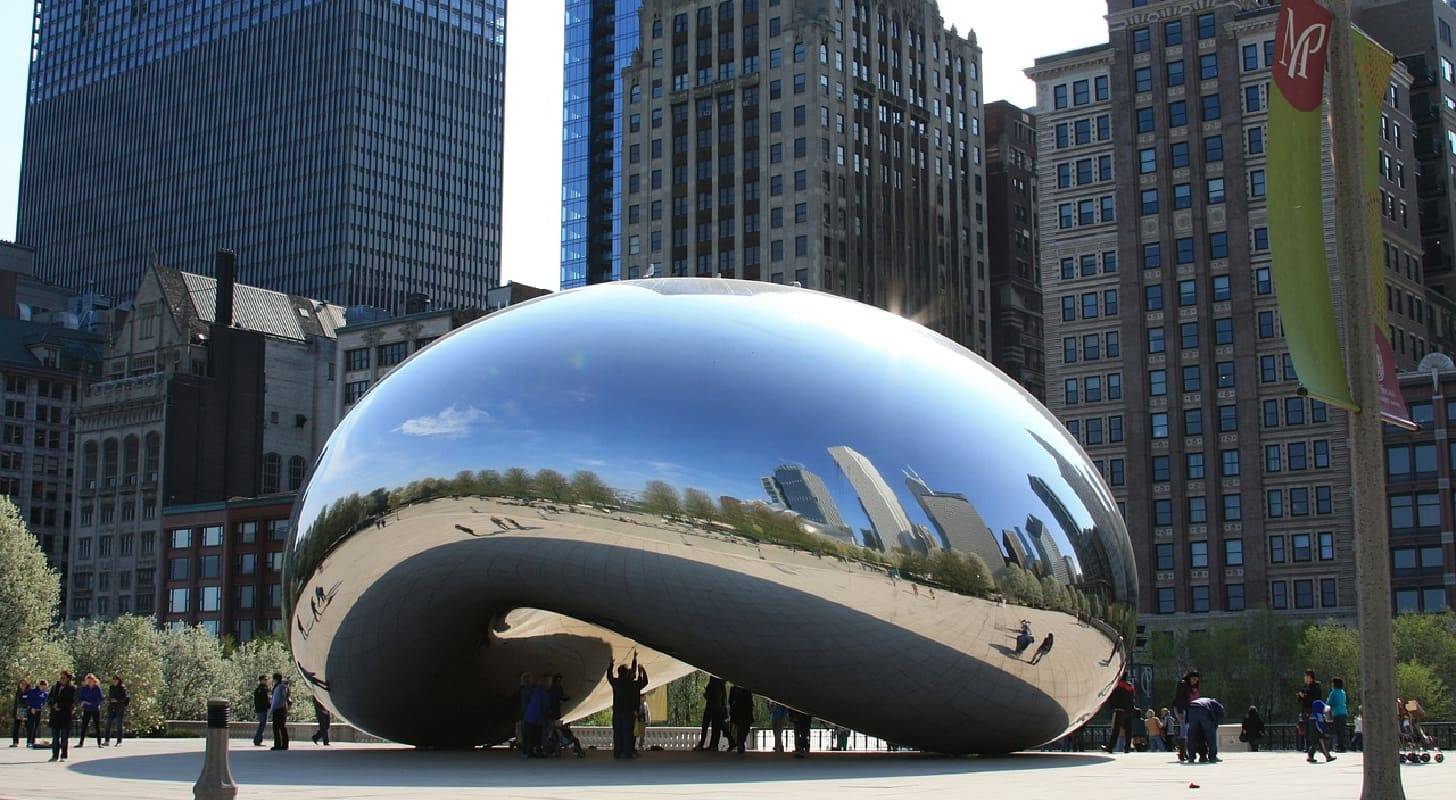 Trouvez un vol pas cher pour Chicago et baladez-vous au Milennium Park