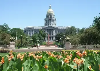 Achetez un billet d'avion pas cher pour Denver et partez dans en vacances dans le Colorado