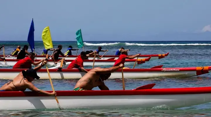 Une course de pirogues à Honolulu Partez en vacances à Hawaï