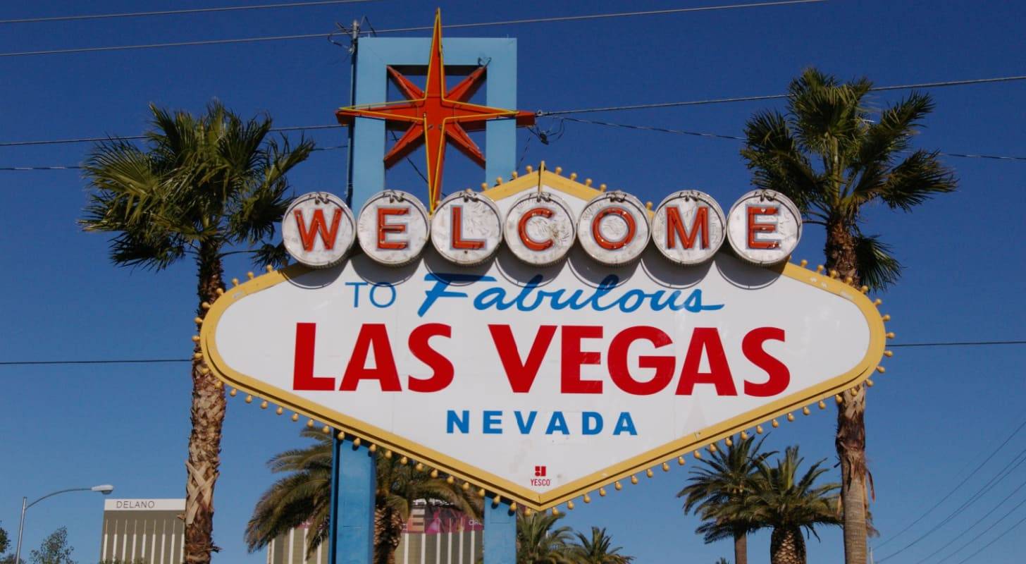 Réservez un vol direct pour Las Vegas et admirez le célébre panneau "Welcome to Fabulous Las Vegas"