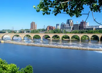 Trouvez un billet d'avion pas cher pour Minneapolis 