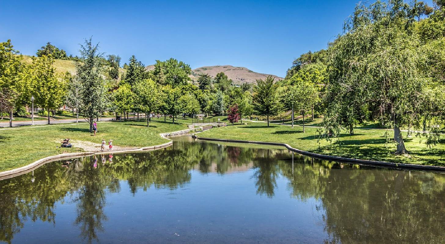 Achetez un billet d'avion pas cher pour Salt Lake City et visitez le  Mémoire Grove Park