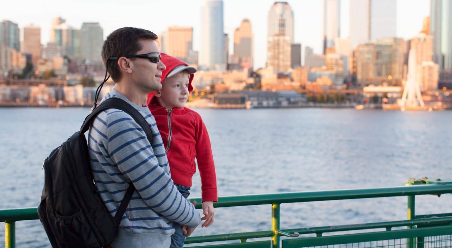 Trouvez un vol pas cher pour Seattle et admirez la Skyline de Seattle