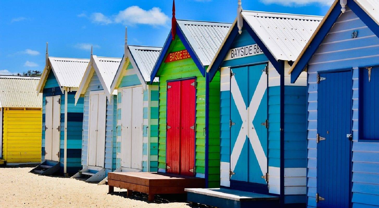 Vol pas cher pour Melbourne, découvrez les cabines colorées de Brighton Beach
