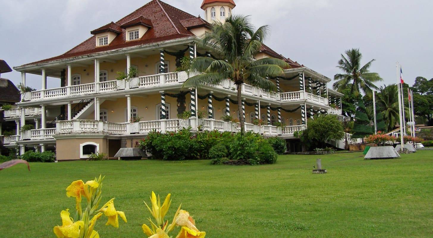 Voyage à Papeete, visite de l'Hôtel de ville de la capitale polynésienne