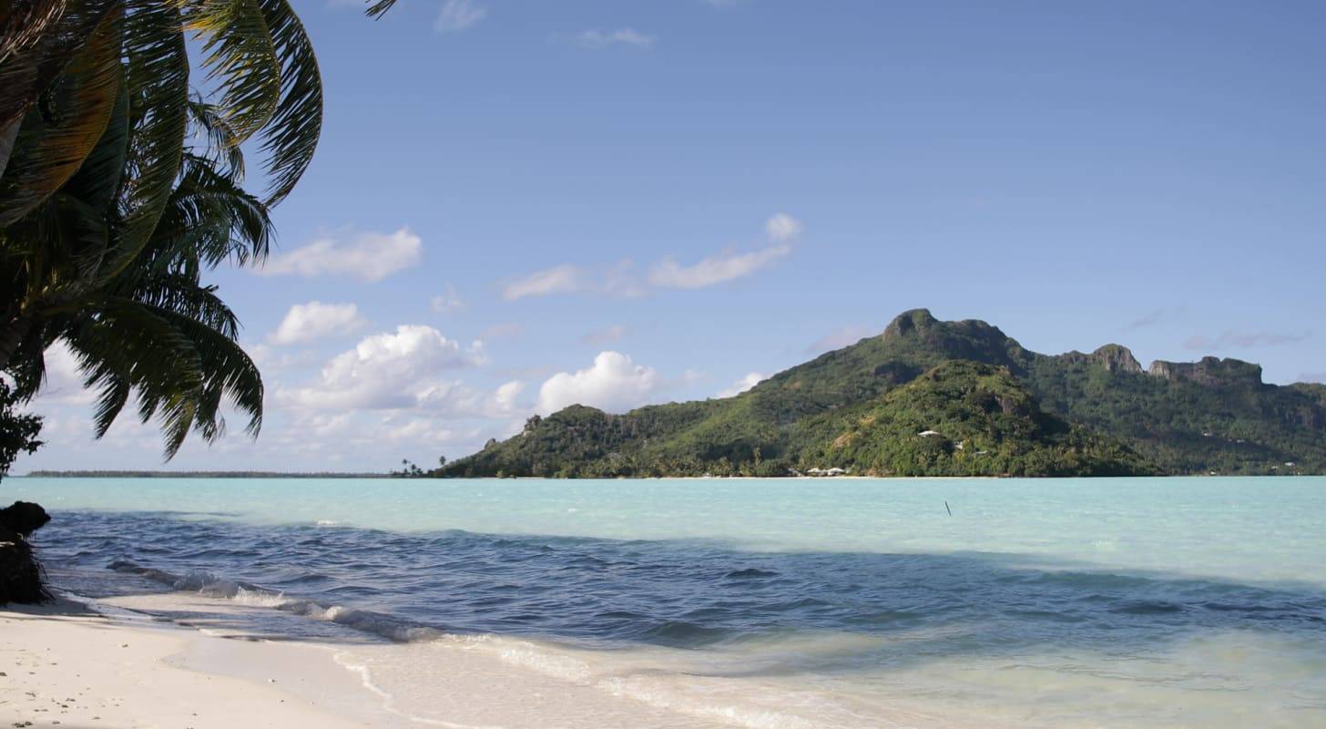 Vol pas cher pour Manihi et découverte du lagon aux eaux turquoises
