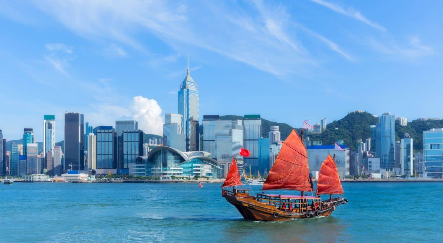 Vol pas cher pour Hong Kong, vue sur le célèbre port de la ville