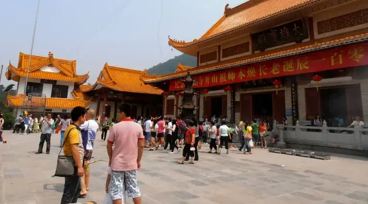 Le Temple Hongfa Voyage à Shenzhen, découverte du Temple Hongfa en Chine