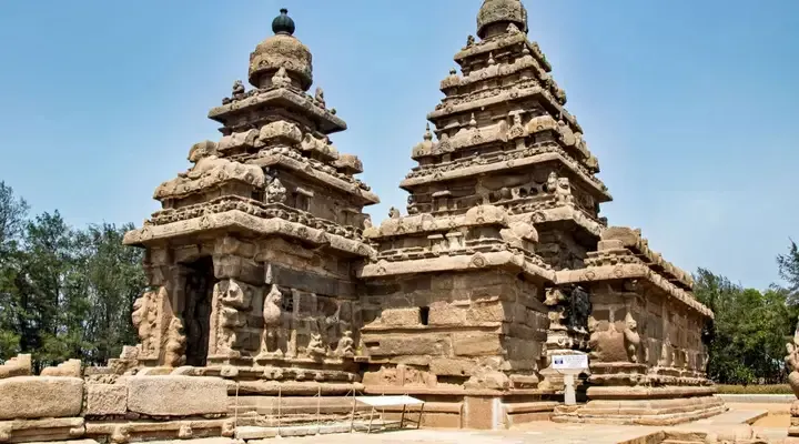 Le temple antique du rivage, site inscrit au patrimoine mondial de l'UNESCO à Mahabalipuram en Inde Prenez vos billets d'avion pour Chennai