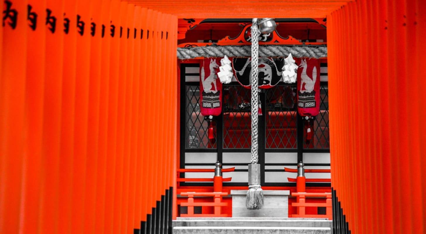 Billet d’avion pour Osaka, découverte du sanctuaire Tsuyu-no-tenjinsha