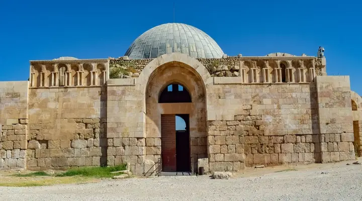 Vol direct pour Amman en Jordanie - Visitez le Palais des Omeyyades Vol direct pour Amman en Jordanie - Visitez le Palais des Omeyyades