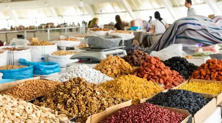 Marché de Tachkent Réserver un vol Paris Tachkent et goutez les saveurs locales dans les marchés du centre ville