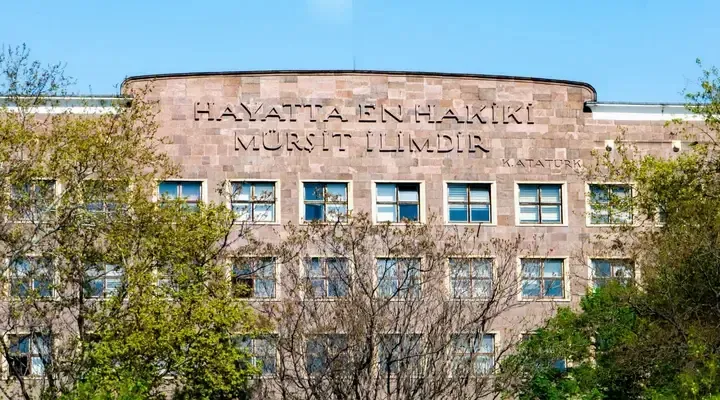 L'université d'Ankara Billet d’avion pour Ankara