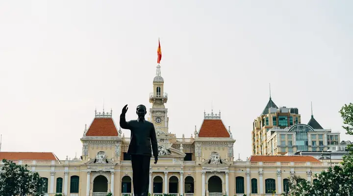 La Statue d'Ho Chi Minh Vol pas cher pour Ho Chi Minh Ville au Vietnam