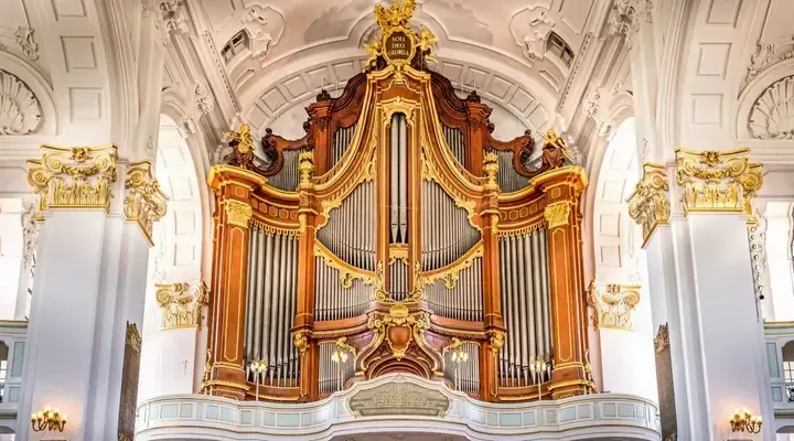 L'Orgue de l'Église Saint Michel d'Hambourg Photo de l'orgue de l'Église Saint Michel de Hambourg en Allemagne