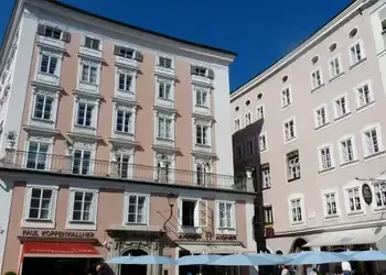 Réservez un vol pas cher pour Salzbourg et explorez le centre historique de la ville
