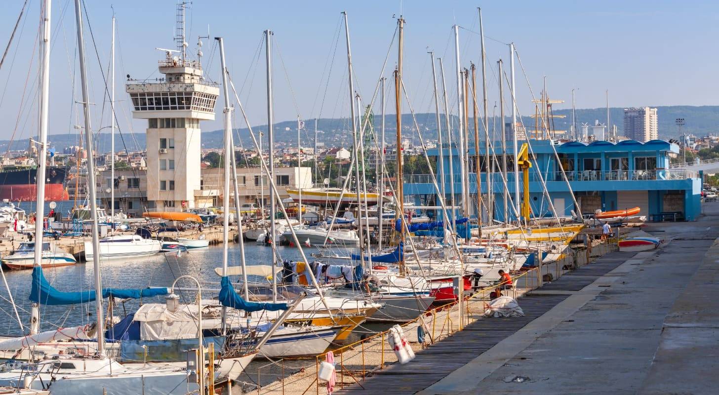 Vol pas cher pour Varna, découvrez le Port de Varna