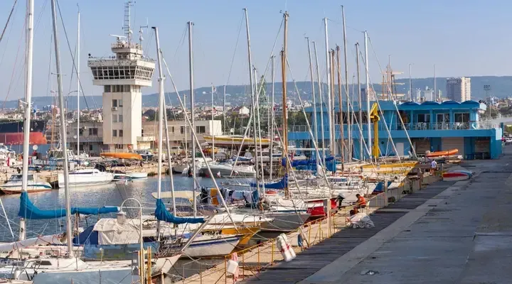 Le Port de Varna Vol pas cher pour Varna, découvrez le Port de Varna