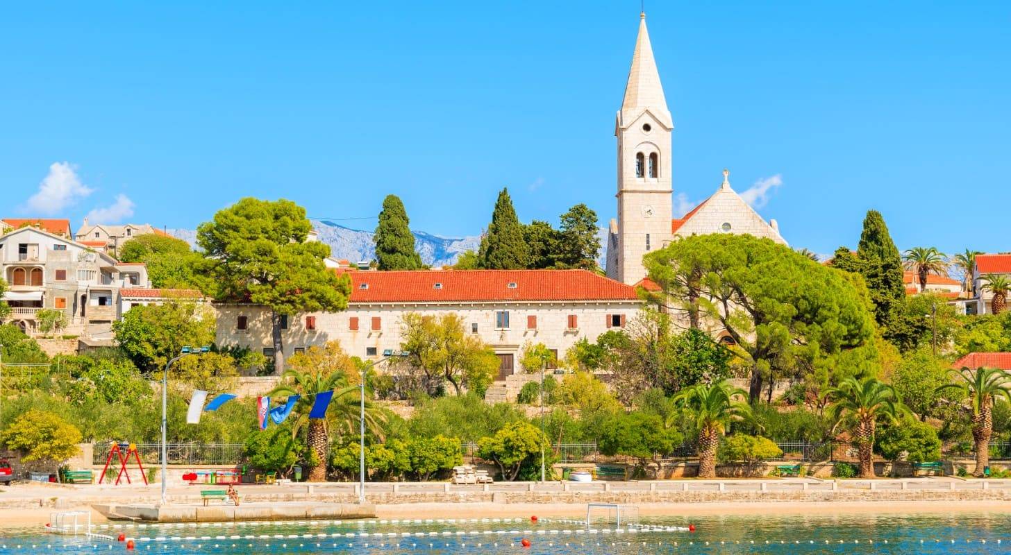 Séjour à Brac en Croatie, baignez vous sur la plage de la Corne d'Or