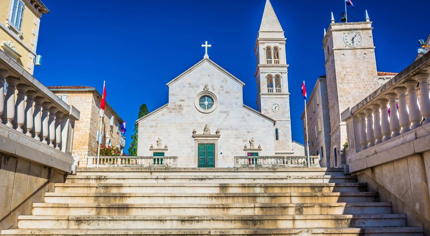 Réserver un vol pas cher pour la Croatie et découvrez la beauté de l'île de brac