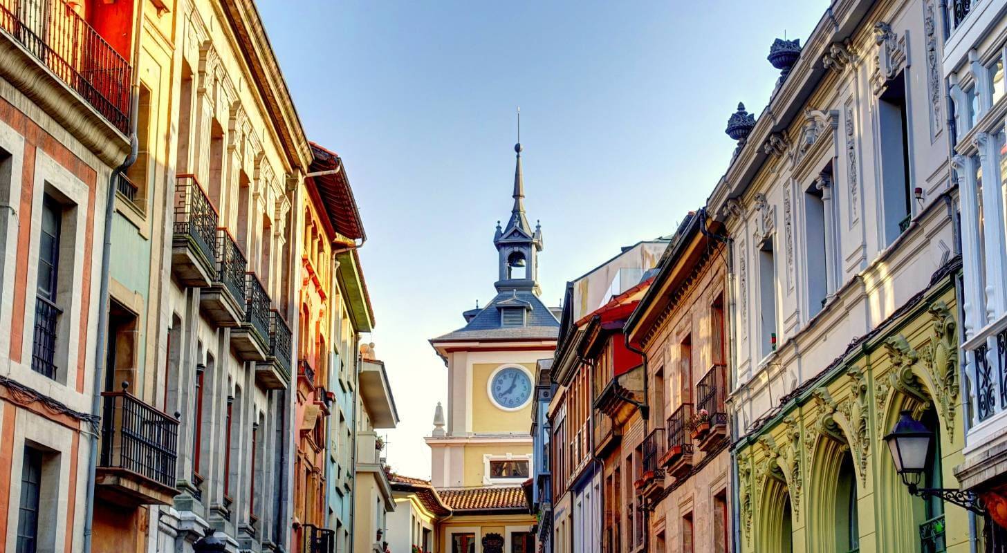 Réserver un vol direct pour Oviedo