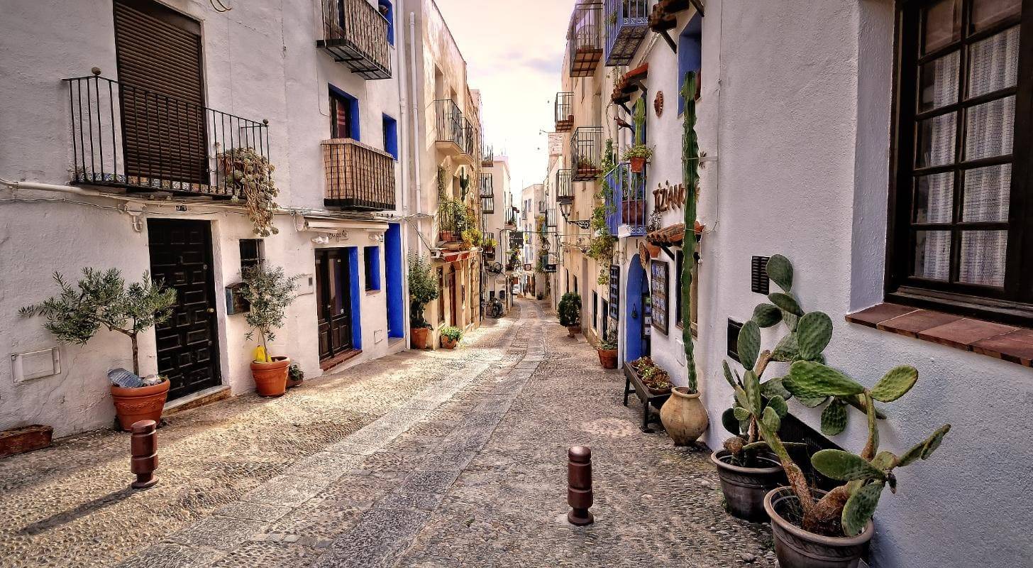 Flânez dans le centre-ville, trouvez un billet d’avion au meilleur prix pour Castellón de la Plana