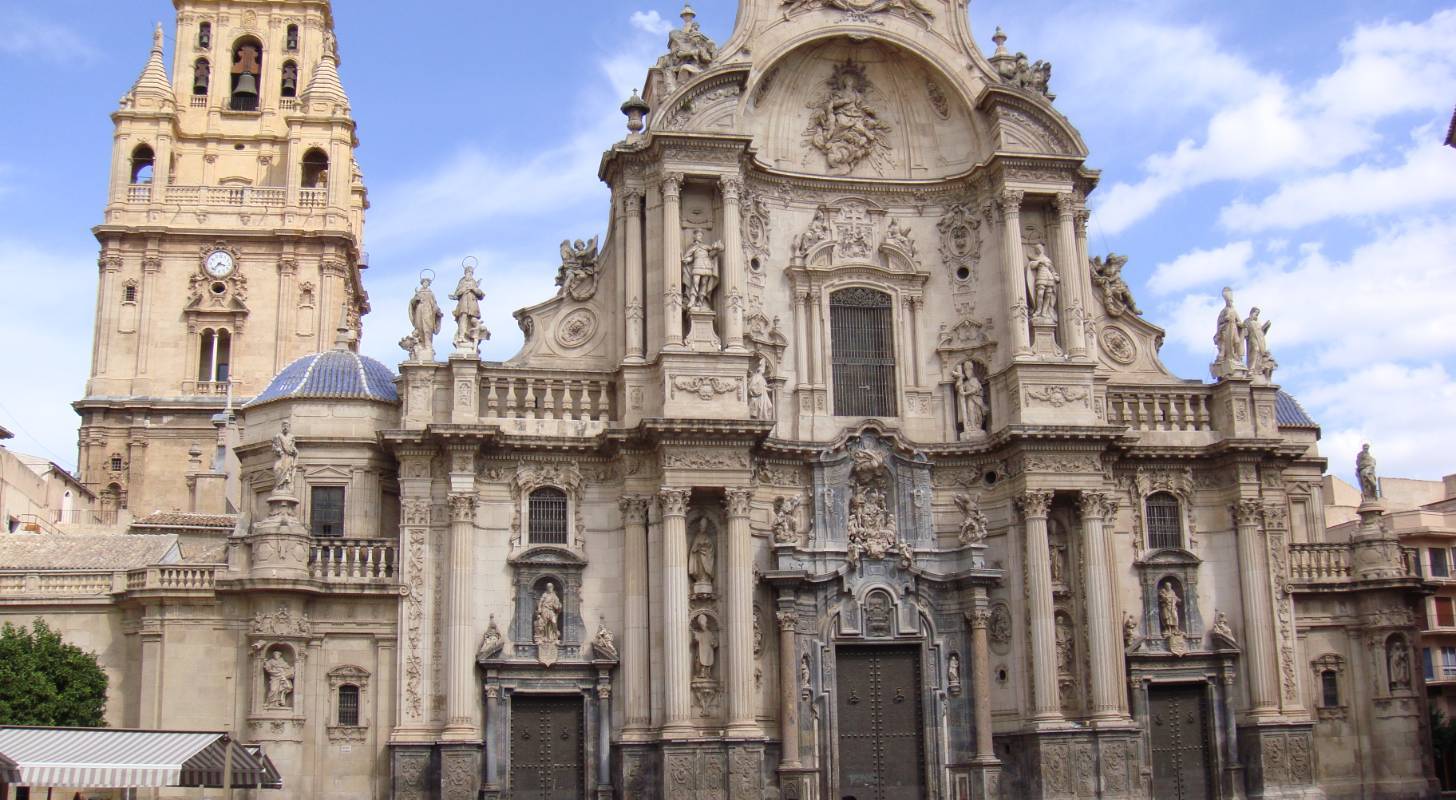 Visitez la cathédrale de Murcie, réservez un vol pas cher