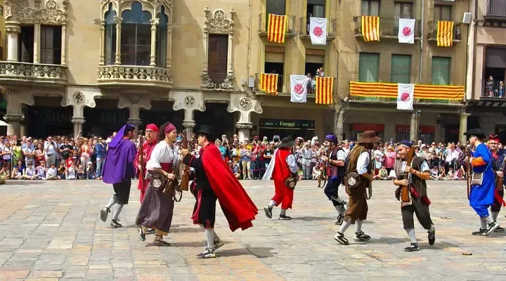 Le Ball Del Carrasclet à Reus Assistez au Ball del Carrasclet à Reus, réservez un vol pas cher pour Reus