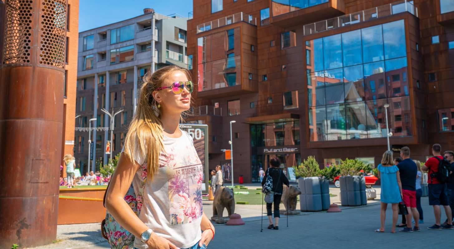 Réservez un vol pas cher pour Tallinn et explorez le centre-ville médiéval