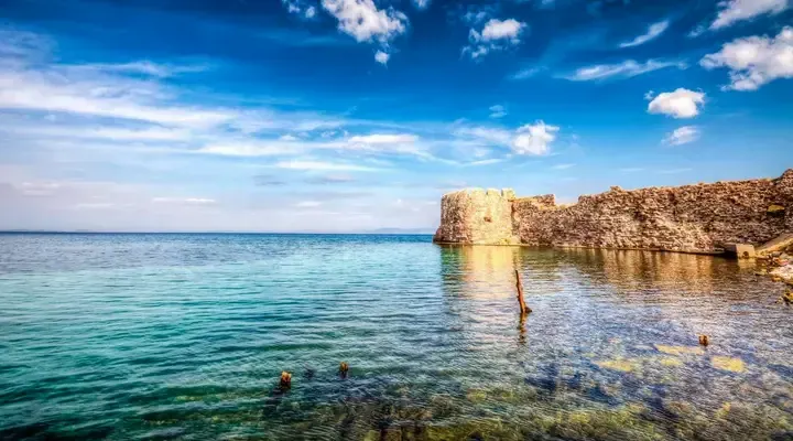 Port de Mytilène Billet d’avion pour la Grèce et balade sur le port de Mytilène