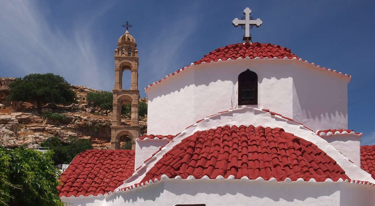Réservez votre voyage en Grèce au meilleur prix à Rhodes et découvrez la vieille église